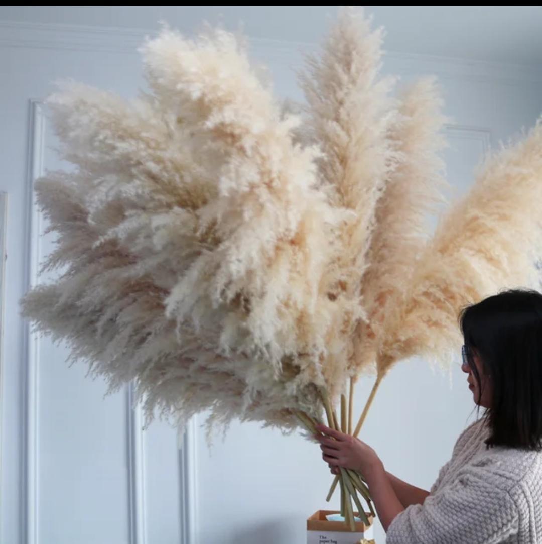 🌸 Boho Flower Décor – Embrace Natural Elegance & Free-Spirited Style