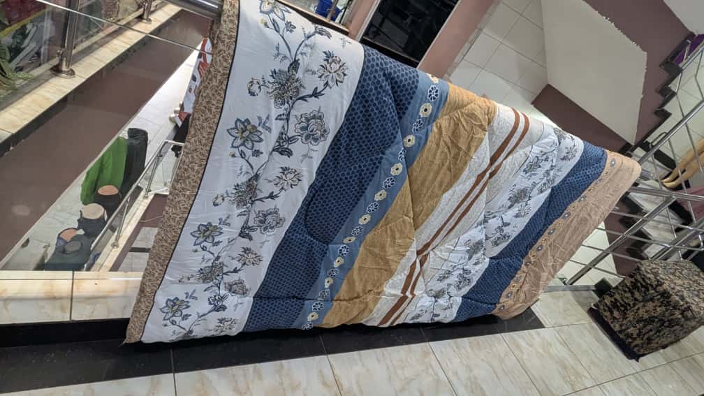 💤 7-Piece Luxury Duvet Set – Complete Comfort & Elegant Design