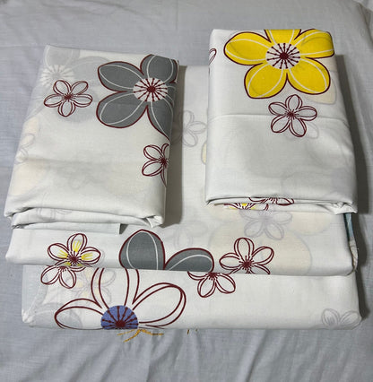 Luxury Floral Printed Cotton Bedsheet Set – Soft & Breathable (King/Queen Size)
