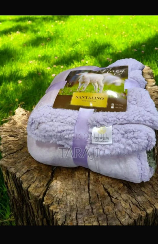 Woolen Fleece Blanket – Ultra-Soft, Warm & Timelessly Cozy