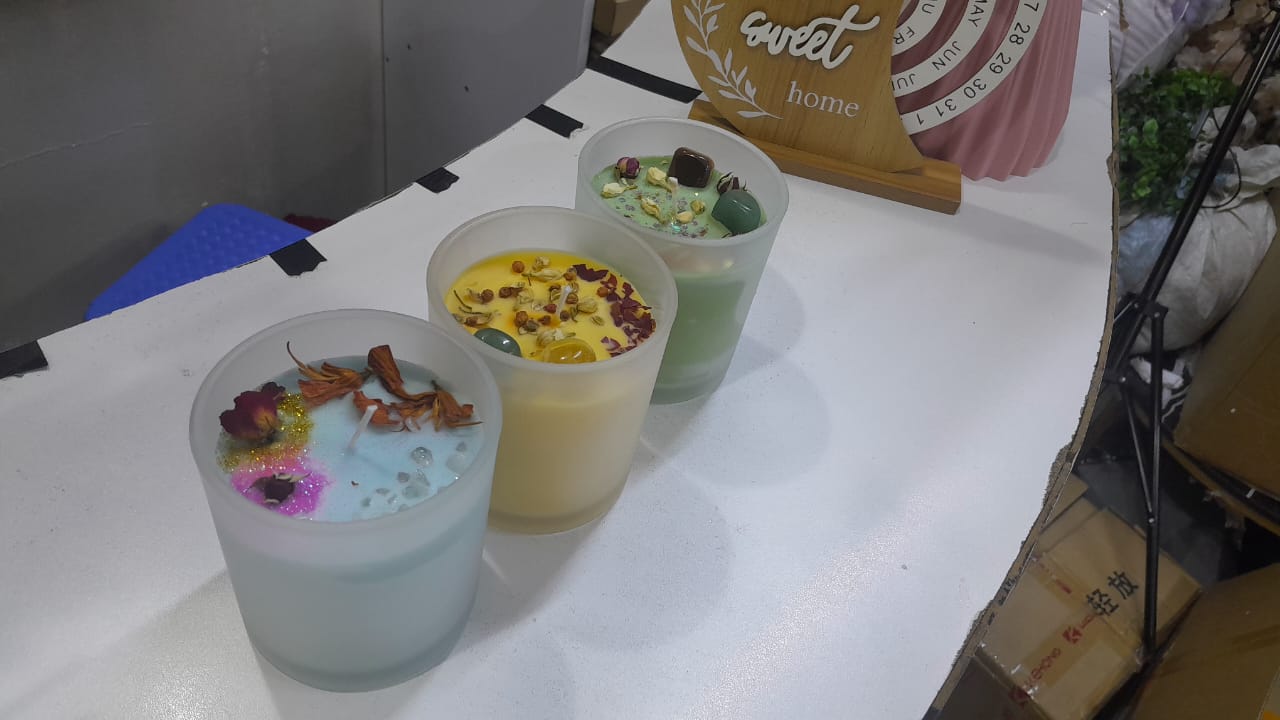 Scented Candles – Create a Warm, Relaxing Atmosphere