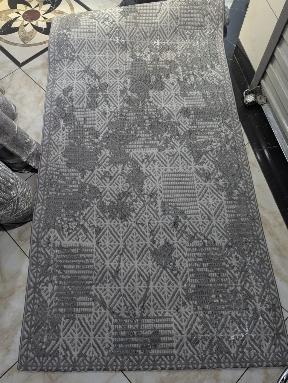 Corridor Runner Rug – Stylish, Non-Slip & Durable