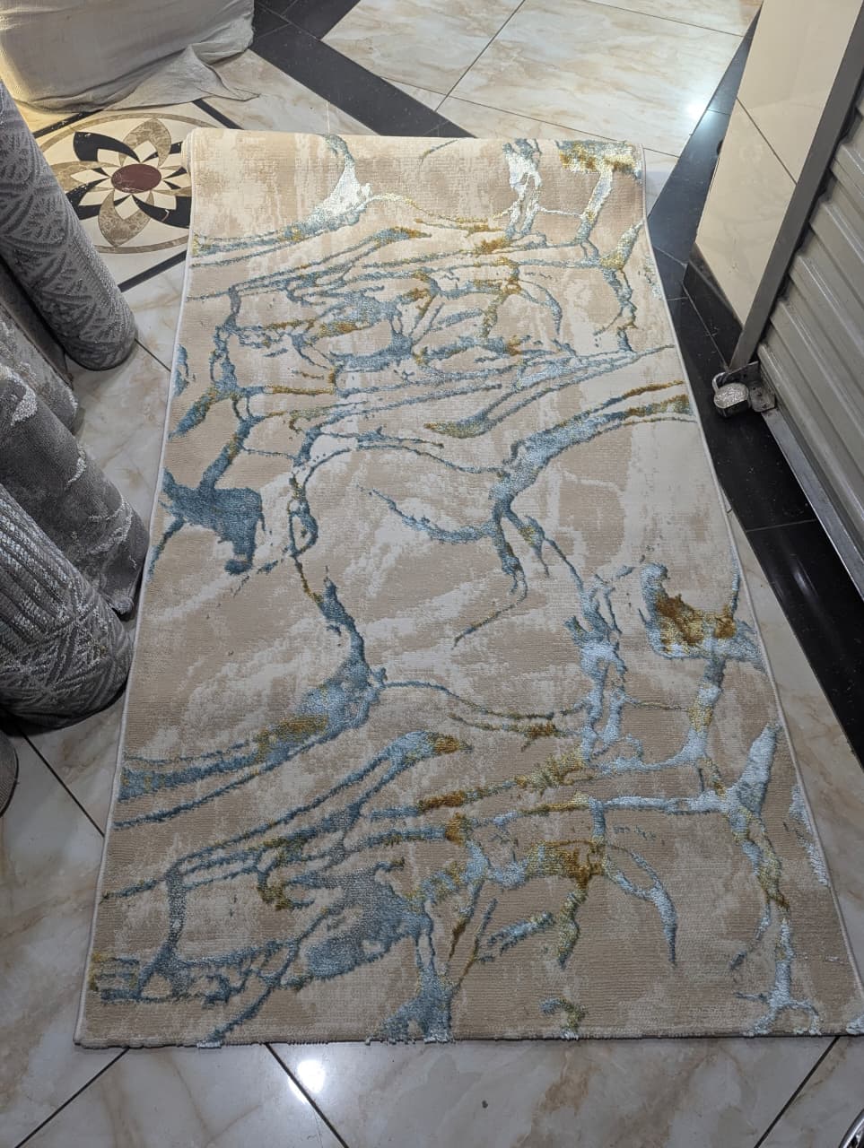 Corridor Runner Rug – Stylish, Non-Slip & Durable