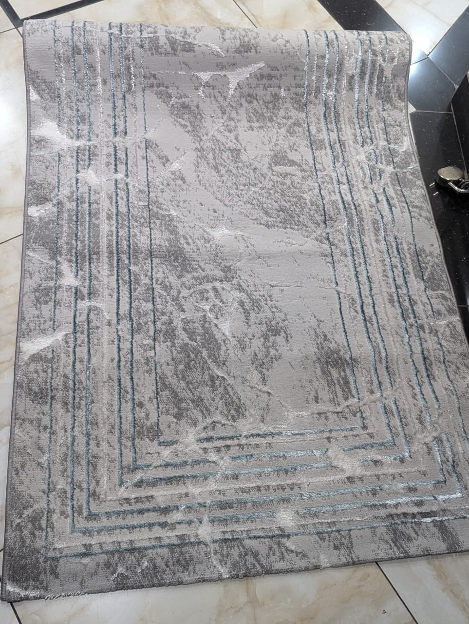 Corridor Runner Rug – Stylish, Non-Slip & Durable