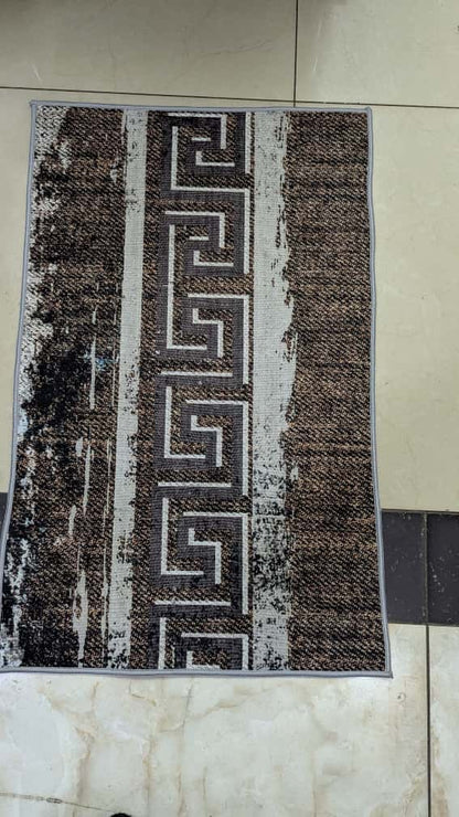 HD Doormat – Heavy-Duty, Non-Slip & Dirt-Trapping