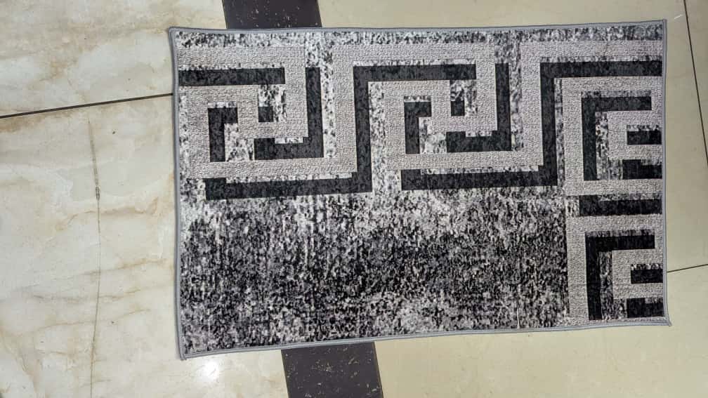 HD Doormat – Heavy-Duty, Non-Slip & Dirt-Trapping