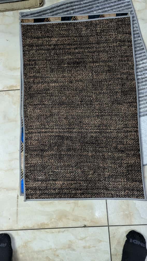 HD Doormat – Heavy-Duty, Non-Slip & Dirt-Trapping