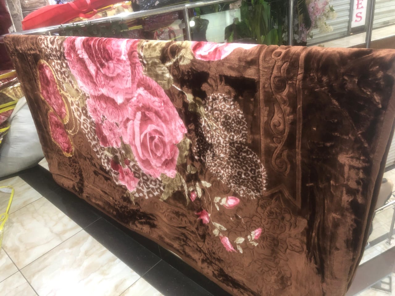 Korean 4kg Blanket – Heavy, Cozy & Ultra-Soft