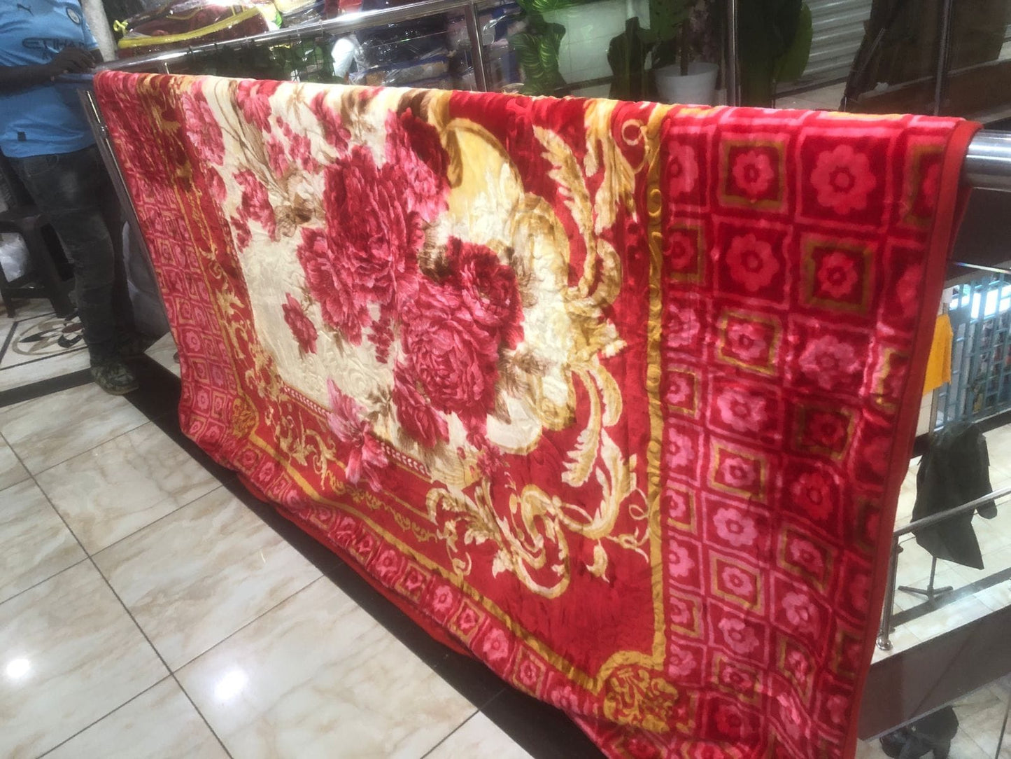 Korean 2kg Blanket – Lightweight, Cozy & Ultra-Soft